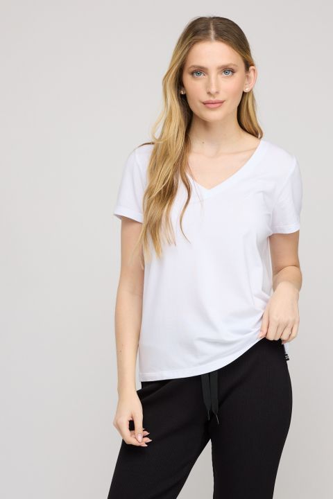 חולצת טי-שירט V קצרה לנשים