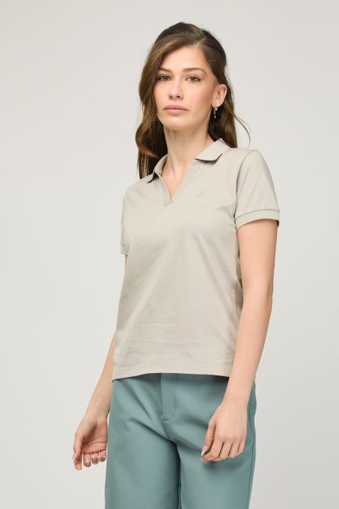 חולצת פולו קצרה לנשים