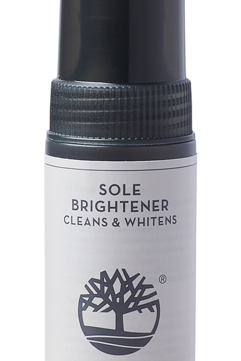 תרסיס לניקוי סוליות הנעליים בצבע לבן