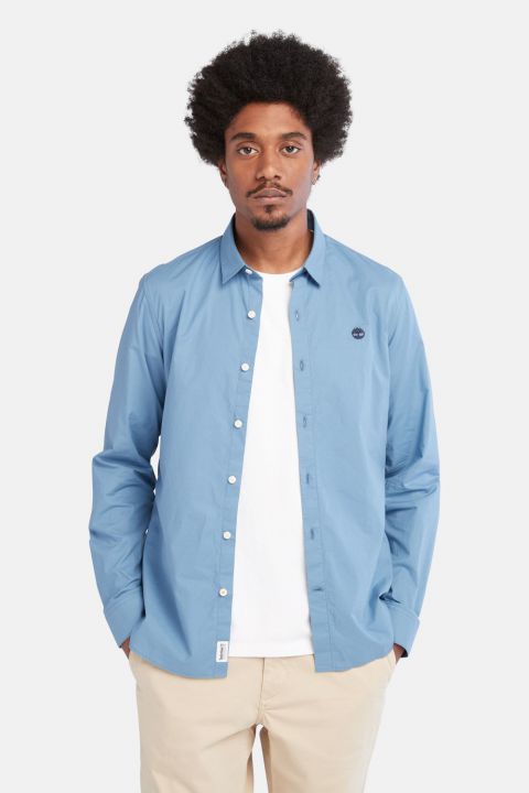 חולצה מכופתרת בגזרת FITTED עם לוגו המותג רקום