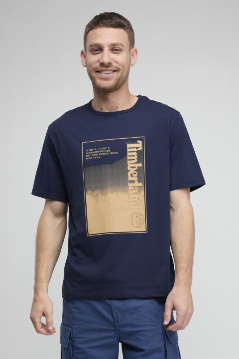 טי שירט Timberland עם הדפס IN THE WOODS לגברים