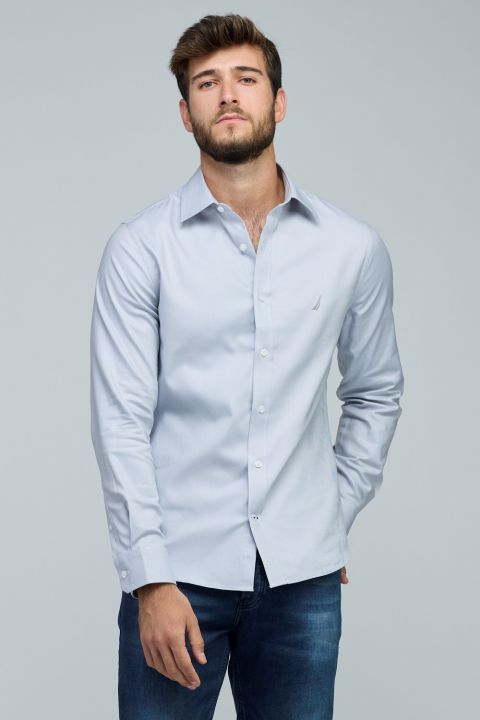 חולצה מכופתרת איכותית במראה מבריק עם לוגו רקום