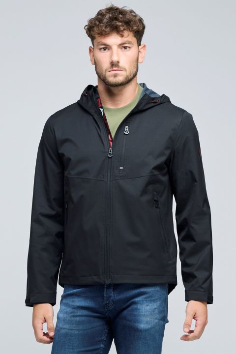 ג’קט עמיד למים