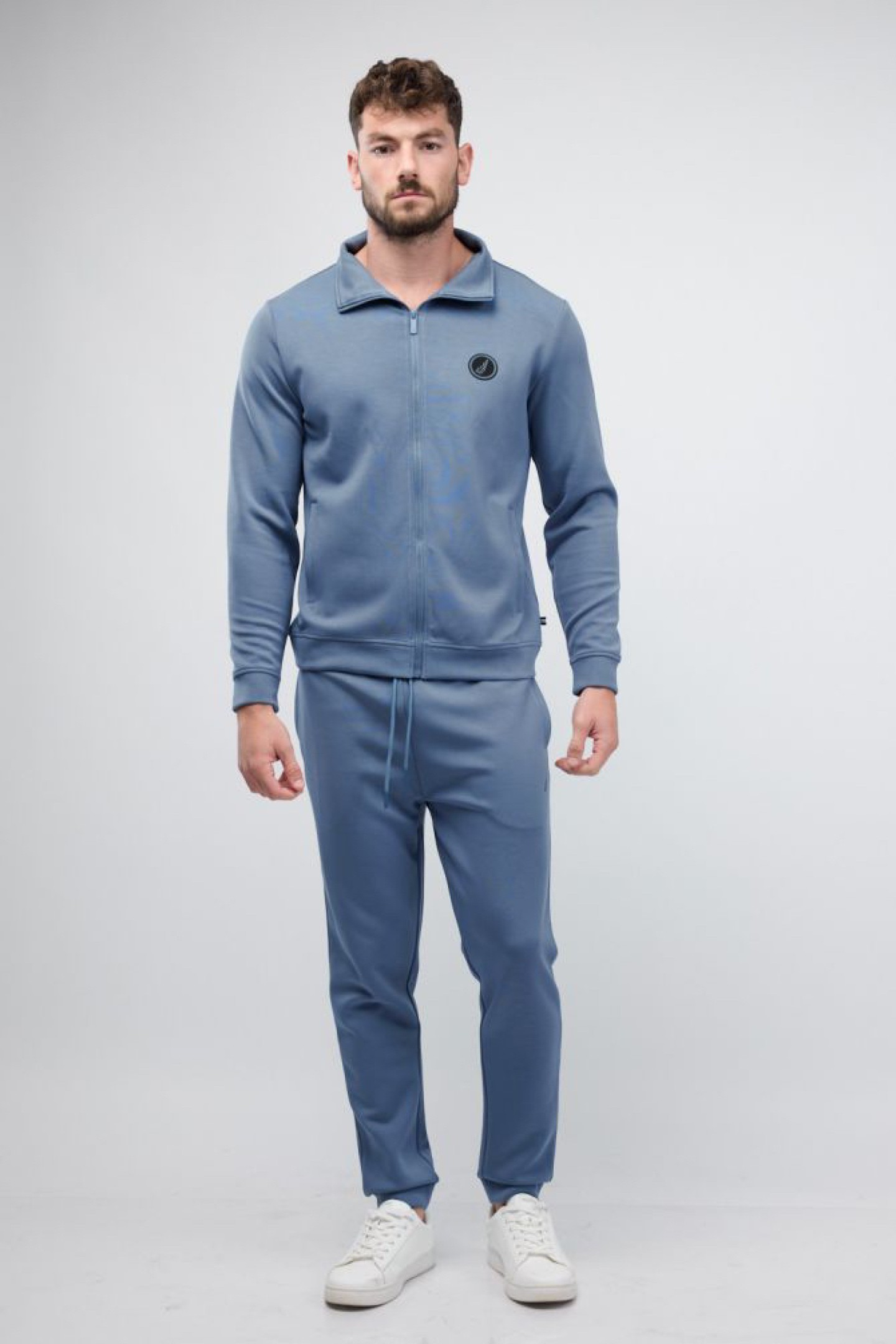 100% International Brands.
New Season, Now Online. Shop Now >>

#Emporium
#newcollection